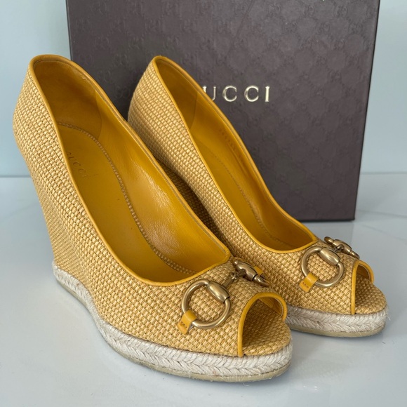 AUTHENTIC GUCCI YELLOW WEDGES - Picture 10 of 15
